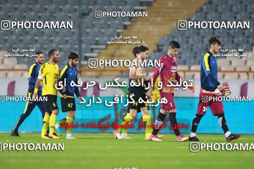 1287095, Tehran, , Iran Pro League، Persian Gulf Cup، 2018-19 season، First Leg، Week 10، Esteghlal ۰ v ۱ Sepahan on 2018/10/26 at Azadi Stadium