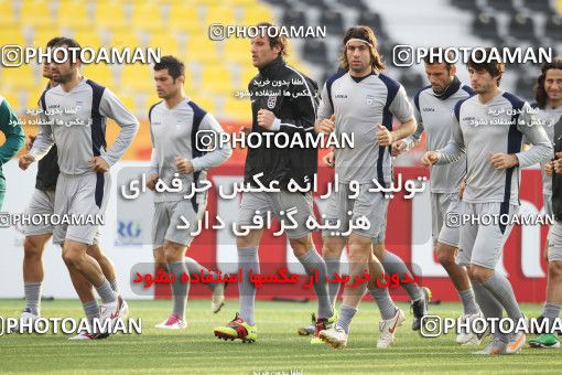 1291302, Doha, , مسابقات فوتبال جام ملت های آسیا 2011 قطر, Iran National Football Team Training Session on 2011/01/14 at Sports City Stadium