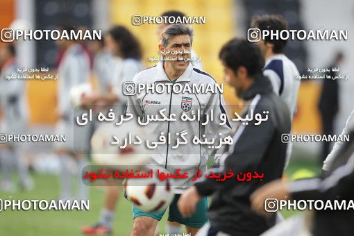 1291315, Doha, , مسابقات فوتبال جام ملت های آسیا 2011 قطر, Iran National Football Team Training Session on 2011/01/14 at Sports City Stadium