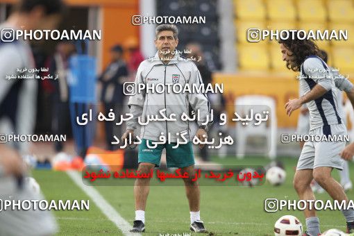 1291299, Doha, , مسابقات فوتبال جام ملت های آسیا 2011 قطر, Iran National Football Team Training Session on 2011/01/14 at Sports City Stadium