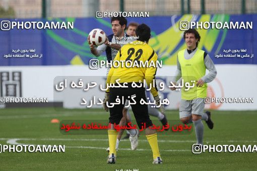 1292085, Doha, , مسابقات فوتبال جام ملت های آسیا 2011 قطر, Iran National Football Team Training Session on 2011/01/16 at Sports City Stadium