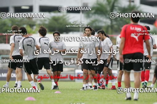 1298106, Kuala Lumpur, , مسابقات فوتبال جام ملت های آسیا 2007 مالزی, Iran National Football Team Training Session on 2007/07/06 at مجموعه ورزشی پتالیگ جایا کوالالامپور