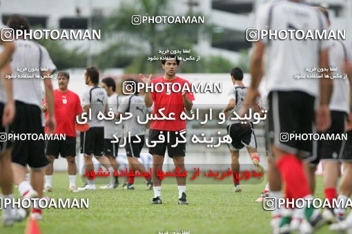 1298085, Kuala Lumpur, , مسابقات فوتبال جام ملت های آسیا 2007 مالزی, Iran National Football Team Training Session on 2007/07/06 at مجموعه ورزشی پتالیگ جایا کوالالامپور