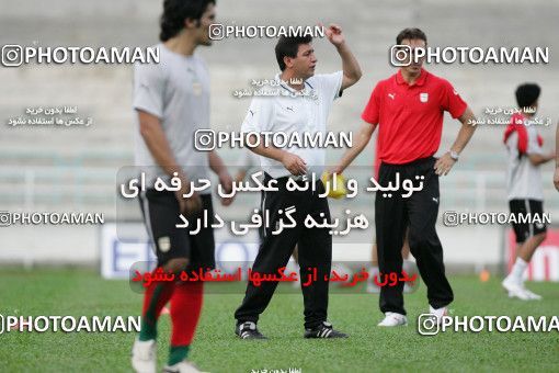 1298074, Kuala Lumpur, , مسابقات فوتبال جام ملت های آسیا 2007 مالزی, Iran National Football Team Training Session on 2007/07/06 at مجموعه ورزشی پتالیگ جایا کوالالامپور