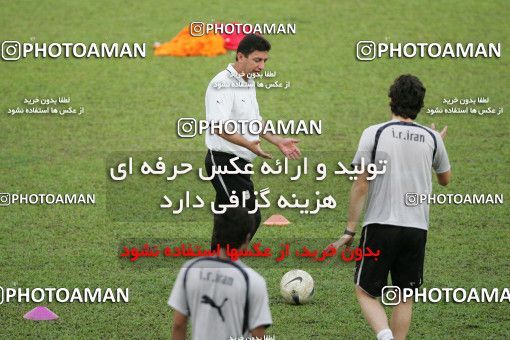 1299127, Kuala Lumpur, , مسابقات فوتبال جام ملت های آسیا 2007 مالزی, Iran National Football Team Training Session on 2007/07/13 at مجموعه ورزشی ام پی اس کوالالامپور