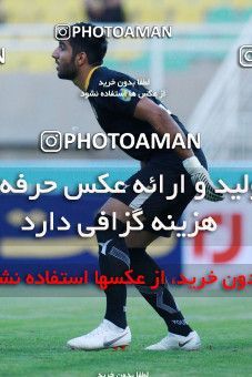 1304836, Ahvaz, , Iran Pro League، Persian Gulf Cup، 2018-19 season، First Leg، Week 11، Esteghlal Khouzestan ۱ v 2 Naft M Soleyman on 2018/11/02 at Ahvaz Ghadir Stadium