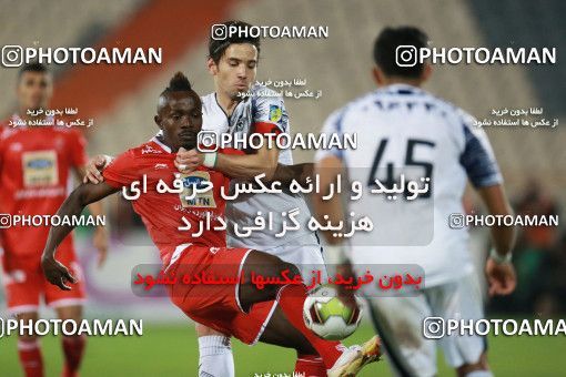 1315332, Tehran, Iran, Iran Pro League، Persian Gulf Cup، 2018-19 season، First Leg، Week 9، Persepolis 2 v ۱ Paykan on 2018/11/19 at Azadi Stadium