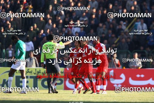 1319456, Hamedan, Iran, Iran Pro League، Persian Gulf Cup، 2008-09 season، Second Leg، Week 19، PAS Hamedan F.C. ۰ v 3 Persepolis on 2008/12/13 at Shahid Mofatteh Stadium