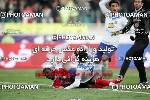 1316741, Tehran, Iran, Iran Pro League، Persian Gulf Cup، 2008-09 season، Second Leg، Week 20، Persepolis ۰ v 2 Malvan Bandar Anzali on 2008/12/30 at Azadi Stadium