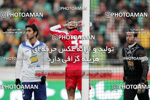 1316703, Tehran, Iran, Iran Pro League، Persian Gulf Cup، 2008-09 season، Second Leg، Week 20، Persepolis ۰ v 2 Malvan Bandar Anzali on 2008/12/30 at Azadi Stadium