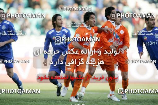 1317176, Tehran, Iran, Iran Pro League، Persian Gulf Cup، 2008-09 season، Second Leg، Week 21، Esteghlal 2 v ۱ Mes Kerman on 2009/01/03 at Azadi Stadium