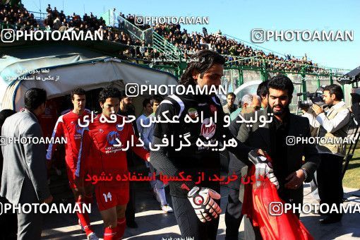 1319088, Isfahan,Fooladshahr, , Iran Pro League، Persian Gulf Cup، 2008-09 season، Second Leg، Week 21، Zob Ahan Esfahan 3 v ۱ Persepolis on 2009/01/03 at Foolad Shahr Stadium