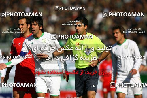 1318863, Isfahan,Fooladshahr, , Iran Pro League، Persian Gulf Cup، 2008-09 season، Second Leg، Week 21، Zob Ahan Esfahan 3 v ۱ Persepolis on 2009/01/03 at Foolad Shahr Stadium