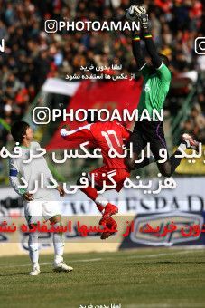 1319031, Isfahan,Fooladshahr, , Iran Pro League، Persian Gulf Cup، 2008-09 season، Second Leg، Week 21، Zob Ahan Esfahan 3 v ۱ Persepolis on 2009/01/03 at Foolad Shahr Stadium