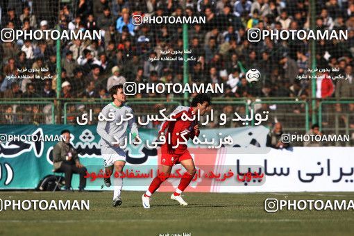 1318998, Isfahan,Fooladshahr, , Iran Pro League، Persian Gulf Cup، 2008-09 season، Second Leg، Week 21، Zob Ahan Esfahan 3 v ۱ Persepolis on 2009/01/03 at Foolad Shahr Stadium