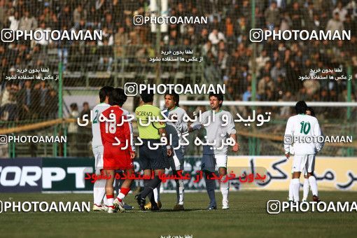 1318945, Isfahan,Fooladshahr, , Iran Pro League، Persian Gulf Cup، 2008-09 season، Second Leg، Week 21، Zob Ahan Esfahan 3 v ۱ Persepolis on 2009/01/03 at Foolad Shahr Stadium