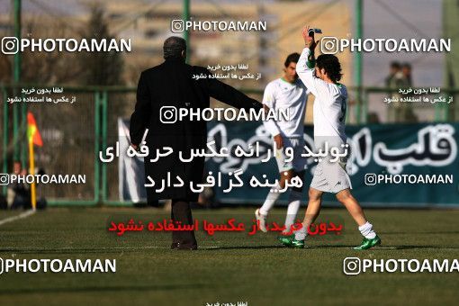 1319083, Isfahan,Fooladshahr, , Iran Pro League، Persian Gulf Cup، 2008-09 season، Second Leg، Week 21، Zob Ahan Esfahan 3 v ۱ Persepolis on 2009/01/03 at Foolad Shahr Stadium