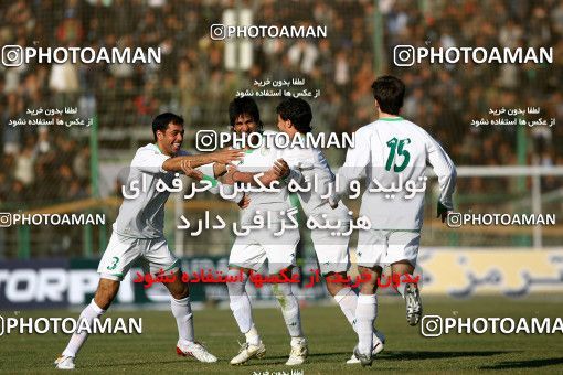 1319080, Isfahan,Fooladshahr, , Iran Pro League، Persian Gulf Cup، 2008-09 season، Second Leg، Week 21، Zob Ahan Esfahan 3 v ۱ Persepolis on 2009/01/03 at Foolad Shahr Stadium