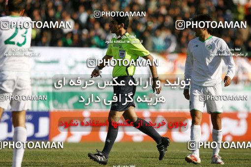 1318892, Isfahan,Fooladshahr, , Iran Pro League، Persian Gulf Cup، 2008-09 season، Second Leg، Week 21، Zob Ahan Esfahan 3 v ۱ Persepolis on 2009/01/03 at Foolad Shahr Stadium