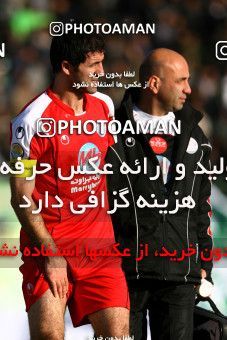 1319100, Isfahan,Fooladshahr, , Iran Pro League، Persian Gulf Cup، 2008-09 season، Second Leg، Week 21، Zob Ahan Esfahan 3 v ۱ Persepolis on 2009/01/03 at Foolad Shahr Stadium