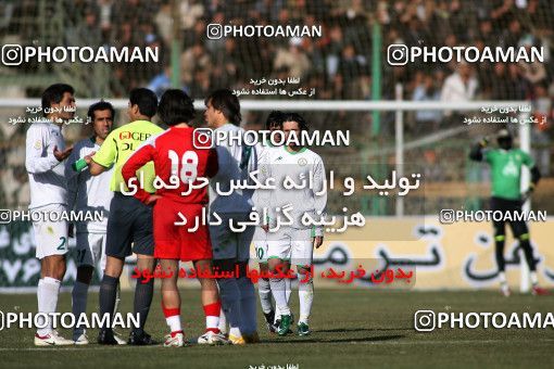 1317904, Isfahan,Fooladshahr, , Iran Pro League، Persian Gulf Cup، 2008-09 season، Second Leg، Week 21، Zob Ahan Esfahan 3 v ۱ Persepolis on 2009/01/03 at Foolad Shahr Stadium