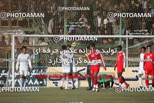 1317791, Isfahan,Fooladshahr, , Iran Pro League، Persian Gulf Cup، 2008-09 season، Second Leg، Week 21، Zob Ahan Esfahan 3 v ۱ Persepolis on 2009/01/03 at Foolad Shahr Stadium