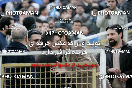 1318548, Tehran, Iran, لیگ برتر فوتبال ایران، Persian Gulf Cup، Week 23، Second Leg، Esteghlal 2 v 1 Saba Qom on 2009/01/23 at Azadi Stadium