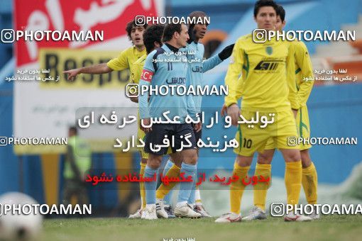 1318261, Tehran, Iran, Iran Pro League، Persian Gulf Cup، 2008-09 season، Second Leg، Week 24، Rah Ahan ۱ v ۰ Damash Gilan on 2009/01/30 at Ekbatan Stadium