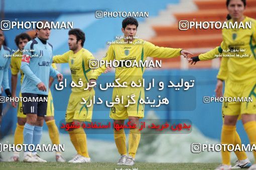 1318184, Tehran, Iran, Iran Pro League، Persian Gulf Cup، 2008-09 season، Second Leg، Week 24، Rah Ahan ۱ v ۰ Damash Gilan on 2009/01/30 at Ekbatan Stadium