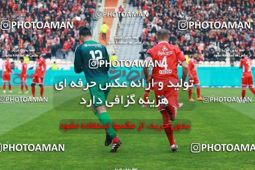 1330680, Tehran, Iran, Iran Pro League، Persian Gulf Cup، 2018-19 season، First Leg، Week 11، Persepolis ۱ v ۰ Zob Ahan Esfahan on 2018/12/04 at Azadi Stadium