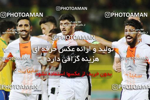 1405781, Abadan, , جام حذفی فوتبال ایران, Quarter-final, Khorramshahr Cup, Sanat Naft Abadan 1 v 3 Saipa on 2018/12/07 at Takhti Stadium Abadan