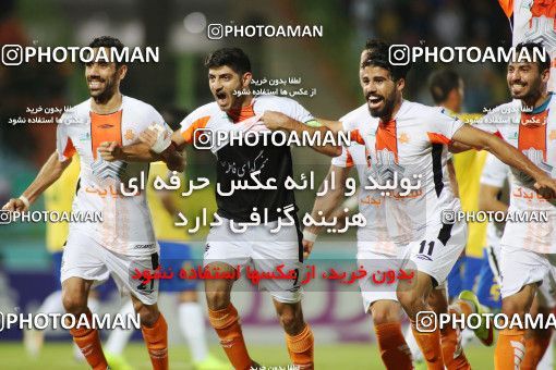 1405675, Abadan, , جام حذفی فوتبال ایران, Quarter-final, Khorramshahr Cup, Sanat Naft Abadan 1 v 3 Saipa on 2018/12/07 at Takhti Stadium Abadan