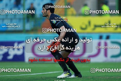 1347679, Abadan, , جام حذفی فوتبال ایران, Quarter-final, Khorramshahr Cup, Sanat Naft Abadan 1 v 3 Saipa on 2018/12/07 at Takhti Stadium Abadan