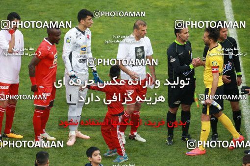 1349183, Tehran, , Iran Pro League، Persian Gulf Cup، 2018-19 season، First Leg، Week 15، Persepolis 3 v ۱ Pars Jonoubi Jam on 2018/12/14 at Azadi Stadium