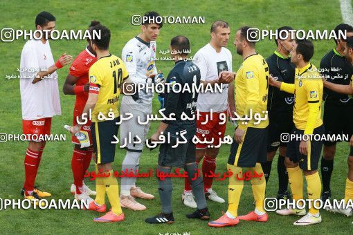 1349094, Tehran, , Iran Pro League، Persian Gulf Cup، 2018-19 season، First Leg، Week 15، Persepolis 3 v ۱ Pars Jonoubi Jam on 2018/12/14 at Azadi Stadium