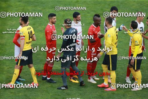 1349086, Tehran, , Iran Pro League، Persian Gulf Cup، 2018-19 season، First Leg، Week 15، Persepolis 3 v ۱ Pars Jonoubi Jam on 2018/12/14 at Azadi Stadium