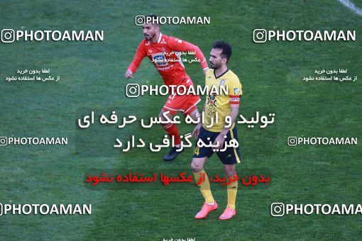 1349216, Tehran, , Iran Pro League، Persian Gulf Cup، 2018-19 season، First Leg، Week 15، Persepolis 3 v ۱ Pars Jonoubi Jam on 2018/12/14 at Azadi Stadium