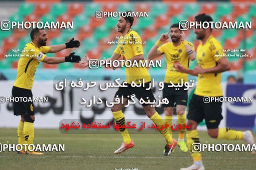 1372855, Tehran,Shahr Qods, , Iran Pro League، Persian Gulf Cup، 2018-19 season، Second Leg، Week 17، Paykan ۰ v ۱ Sepahan on 2019/02/15 at Shahr-e Qods Stadium