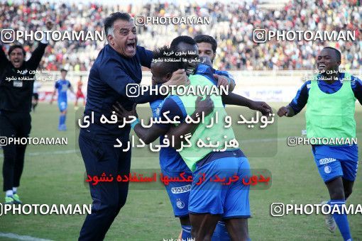 1382888, Ahvaz, , Iran Pro League، Persian Gulf Cup، 2018-19 season، Second Leg، Week 20، Foulad Khouzestan ۱ v 3 Esteghlal on 2019/02/28 at Ahvaz Ghadir Stadium