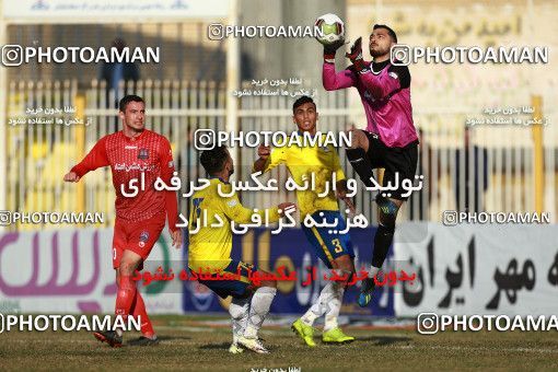 1382642, Ahvaz, , Iran Pro League، Persian Gulf Cup، 2018-19 season، Second Leg، Week 20، Naft M Soleyman 2 v 2 Nassaji Mazandaran F.C on 2019/03/01 at Behnam Mohammadi Stadium