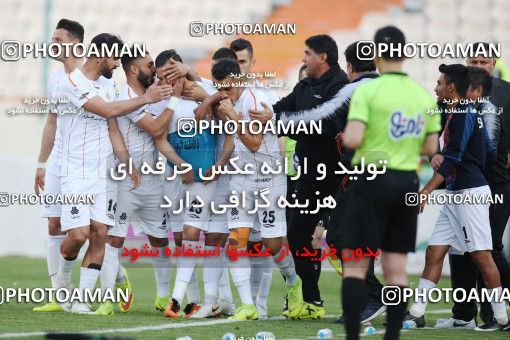 1407577, Tehran, , Iran Pro League، Persian Gulf Cup، 2018-19 season، Second Leg، Week 25، Persepolis 3 v 2 Saipa on 2019/04/13 at Azadi Stadium