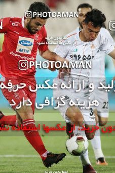 1407844, Tehran, , Iran Pro League، Persian Gulf Cup، 2018-19 season، Second Leg، Week 25، Persepolis 3 v 2 Saipa on 2019/04/13 at Azadi Stadium