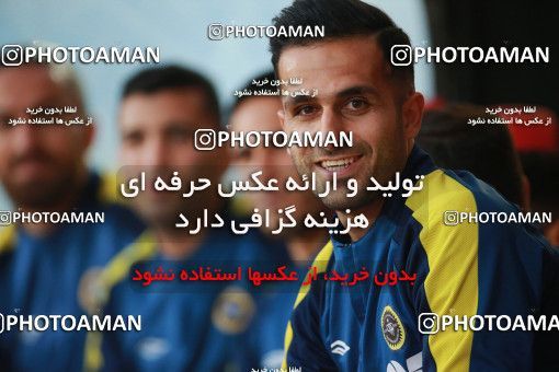 1424691, Tehran,Shahr Qods, , Iran Pro League، Persian Gulf Cup، 2018-19 season، Second Leg، Week 26، Saipa 2 v 5 Sepahan on 2019/04/18 at Shahr-e Qods Stadium