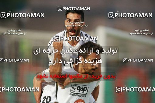 1424803, Tehran,Shahr Qods, , Iran Pro League، Persian Gulf Cup، 2018-19 season، Second Leg، Week 26، Saipa 2 v 5 Sepahan on 2019/04/18 at Shahr-e Qods Stadium