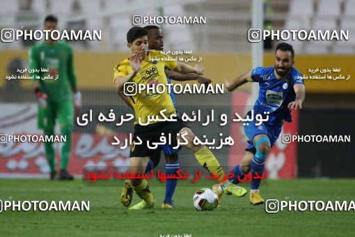 1423708, Isfahan, , Iran Pro League، Persian Gulf Cup، 2018-19 season، Second Leg، Week 25، Sepahan ۰ v ۱ Esteghlal on 2019/04/12 at Naghsh-e Jahan Stadium