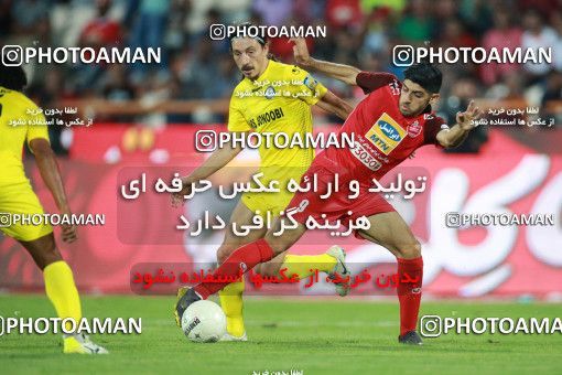 1430968, Tehran, Iran, Iran Football Pro League، Persian Gulf Cup، 2018-19 Season، First Leg، Week 1، Persepolis ۱ v ۰ Pars Jonoubi Jam on 2019/08/22 at Azadi Stadium