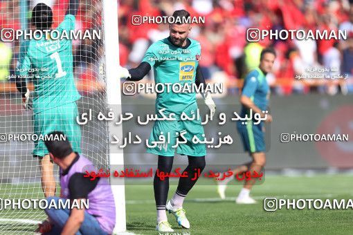 1454421, Tehran, Iran, Iran Football Pro League، Persian Gulf Cup، 2018-19 Season، First Leg، Week 4، Esteghlal ۰ v ۱ Persepolis on 2019/09/22 at Azadi Stadium