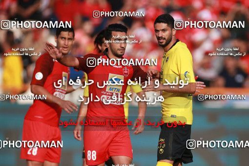 1471610, Tehran, Iran, Iran Football Pro League، Persian Gulf Cup، 2018-19 Season، First Leg، Week 5، Persepolis ۰ v 2 Sepahan on 2019/09/26 at Azadi Stadium