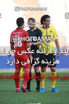 1471579, Tehran, Iran, Iran Football Pro League، Persian Gulf Cup، 2018-19 Season، First Leg، Week 5، Persepolis ۰ v 2 Sepahan on 2019/09/26 at Azadi Stadium