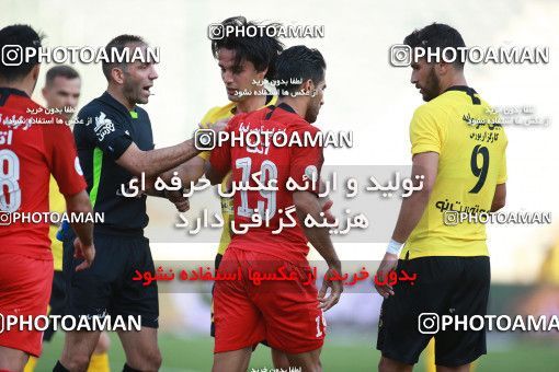 1471722, Tehran, Iran, Iran Football Pro League، Persian Gulf Cup، 2018-19 Season، First Leg، Week 5، Persepolis ۰ v 2 Sepahan on 2019/09/26 at Azadi Stadium